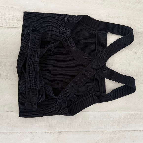 Wilfred Black Cayenne Crop Top - Picture 4 of 5
